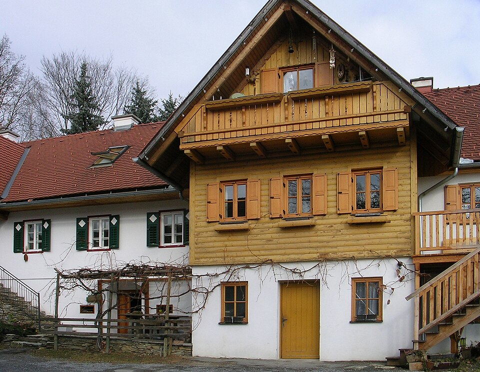 Datei:Moarbräu Hauptgebäude.jpg