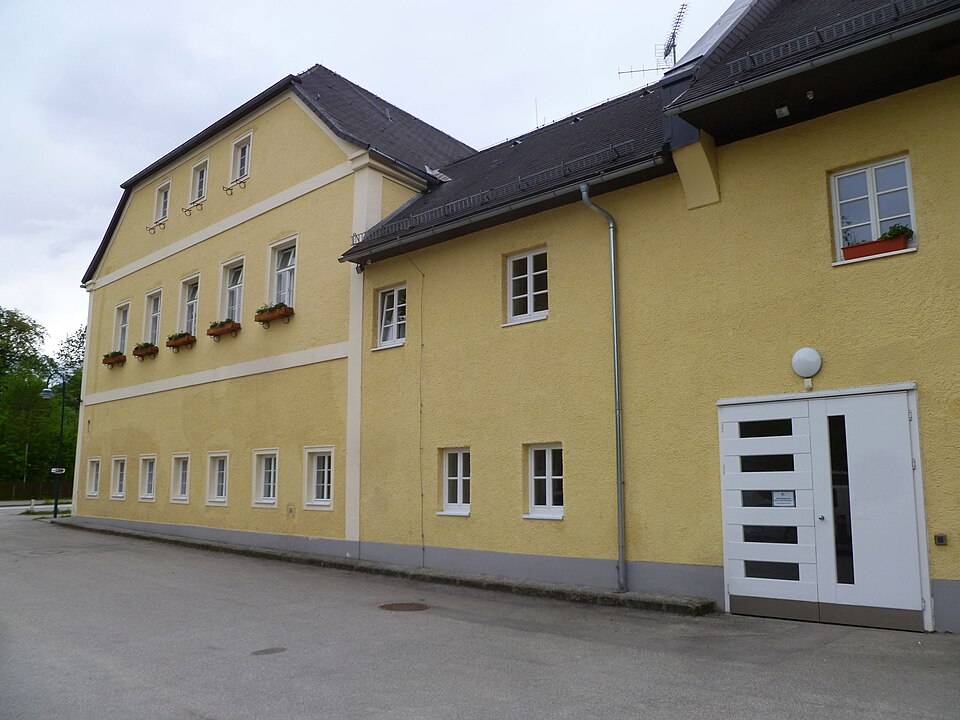 Datei:Schloss Leonstein-3.jpg